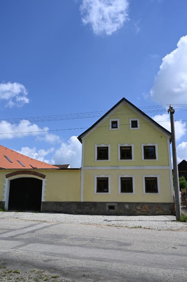 Penzion Mezi Radky Йиндржихув-Градец Экстерьер фото